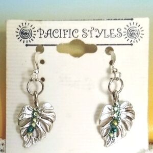 Hawaiian Monstera Leaf Earrings (Cross-posted)